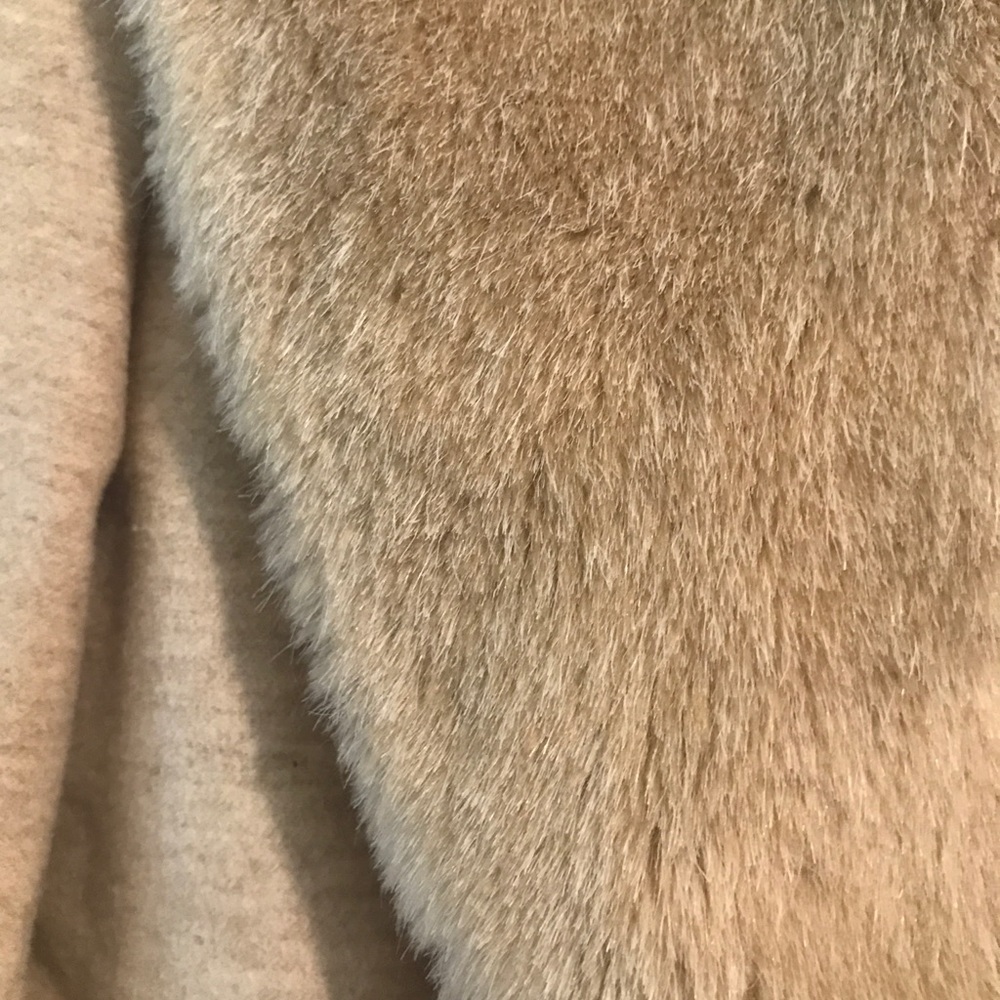 Oscar de la Renta - Picture 2 of 3